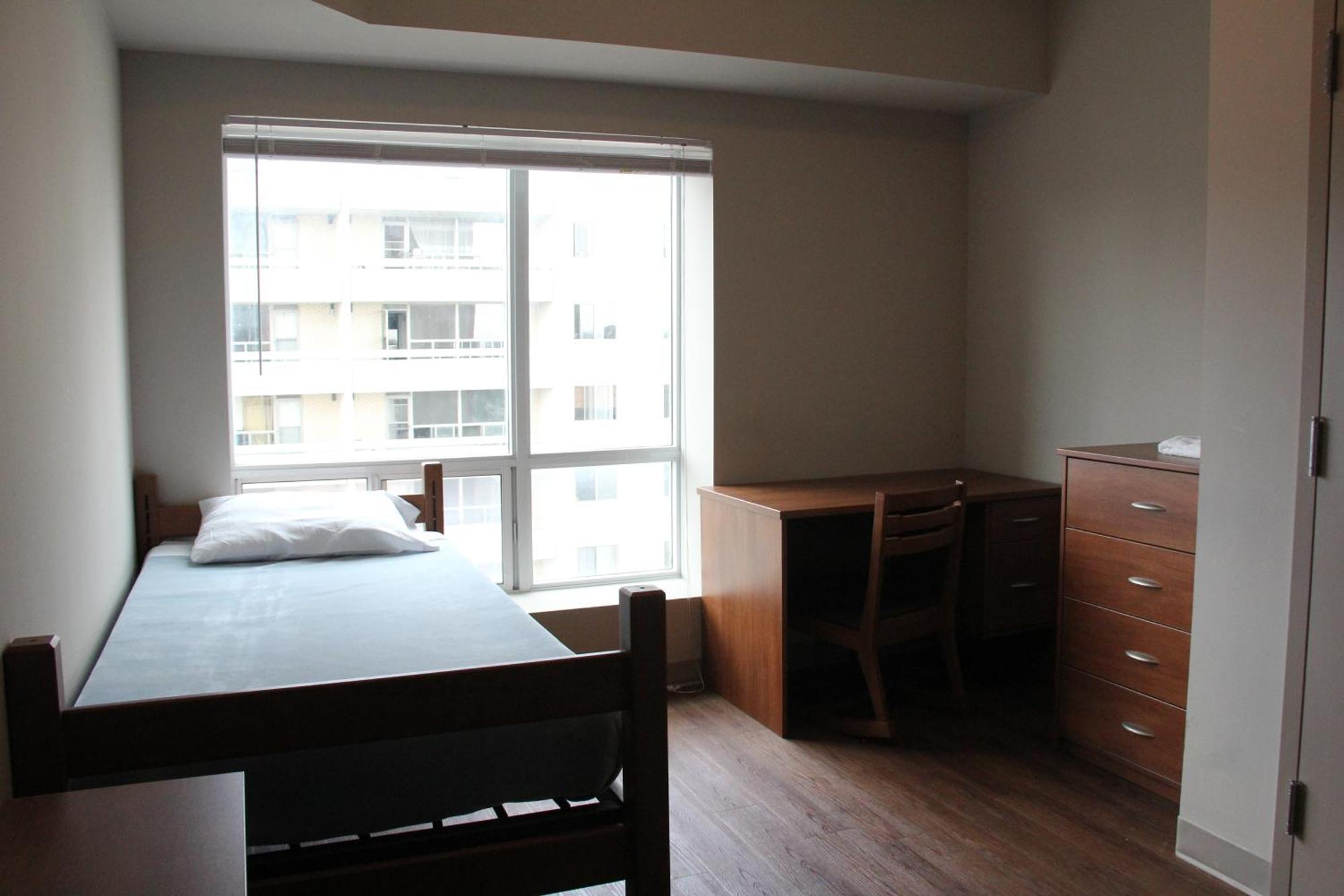 Hotel Laurier - Apartment Style Residence ウォータールー エクステリア 写真